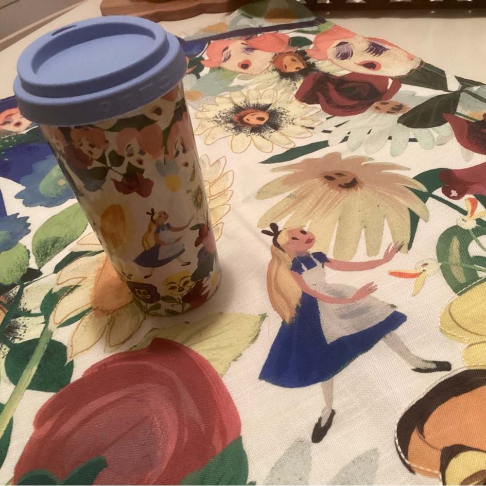 NWOT DISNEY ALICE in WONDERLAND by MARY BLAIR MUG & TEA TOWEL SET
